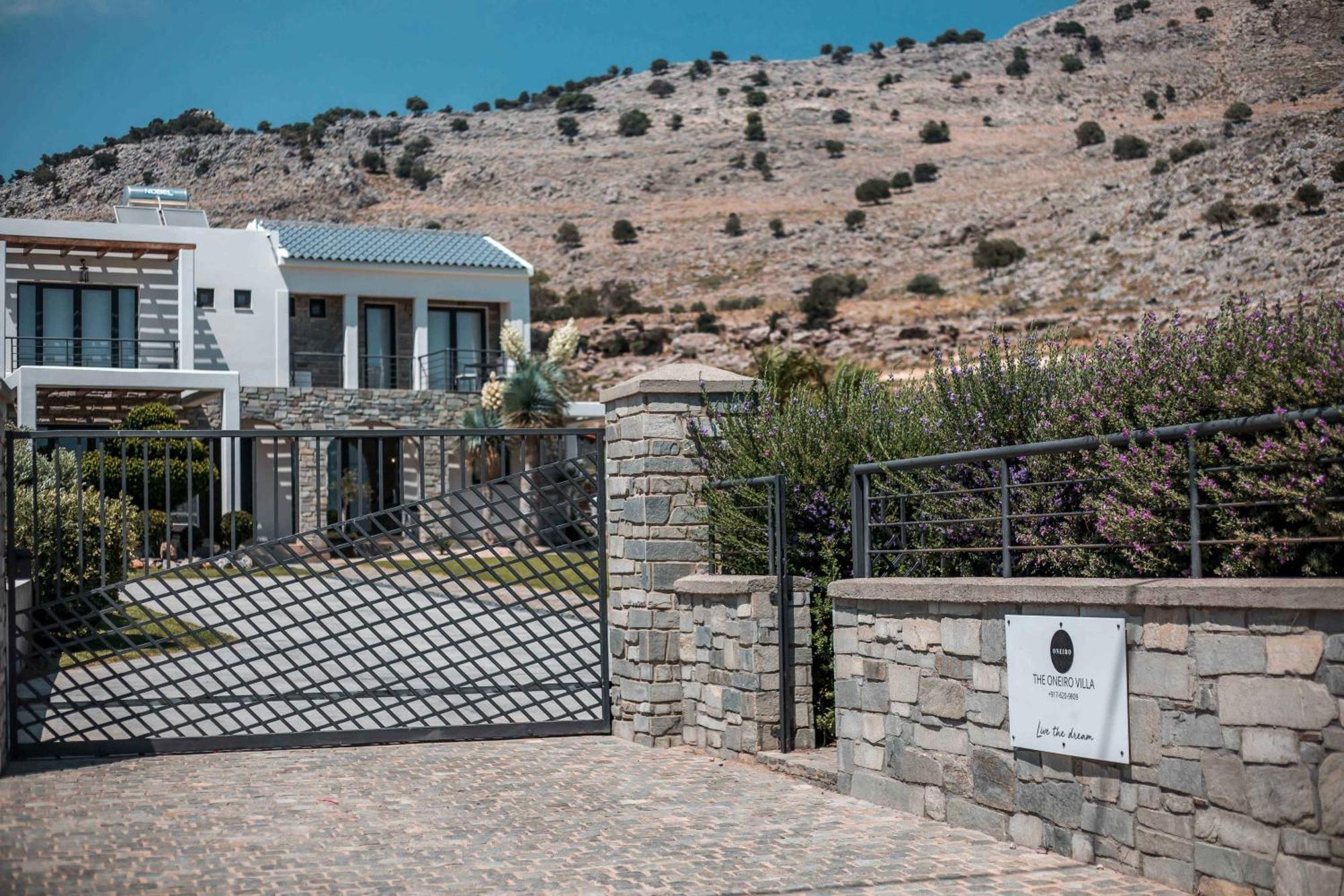 Oneiro Villa - Voted The Best Villa In Rhodes, Greece! Pefki  Bagian luar foto